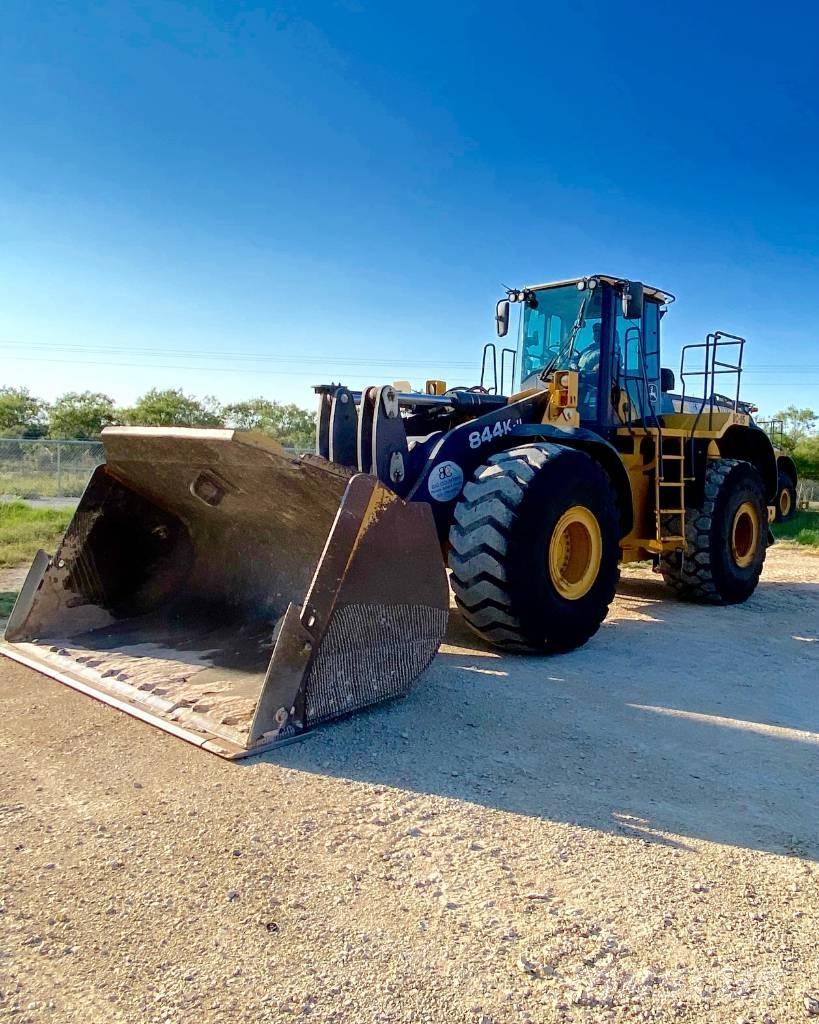 John Deere 844 K Kolesové nakladače