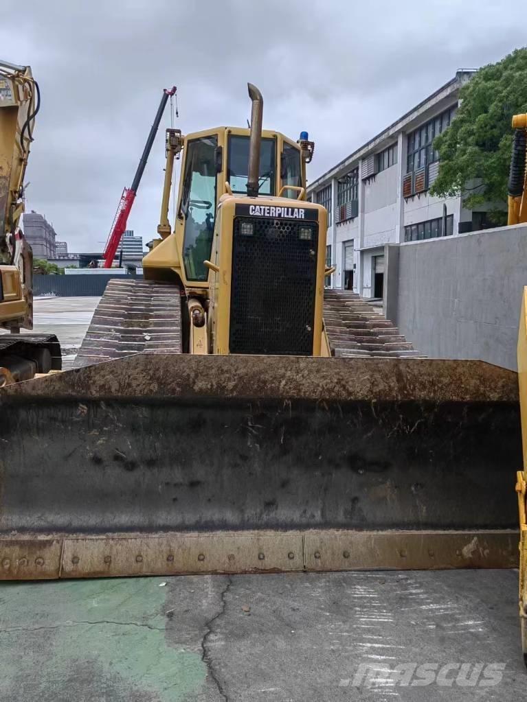 CAT D5N Pásové dozéry