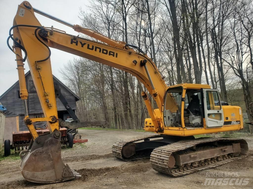 Hyundai R250LC-7 Pásové rýpadlá