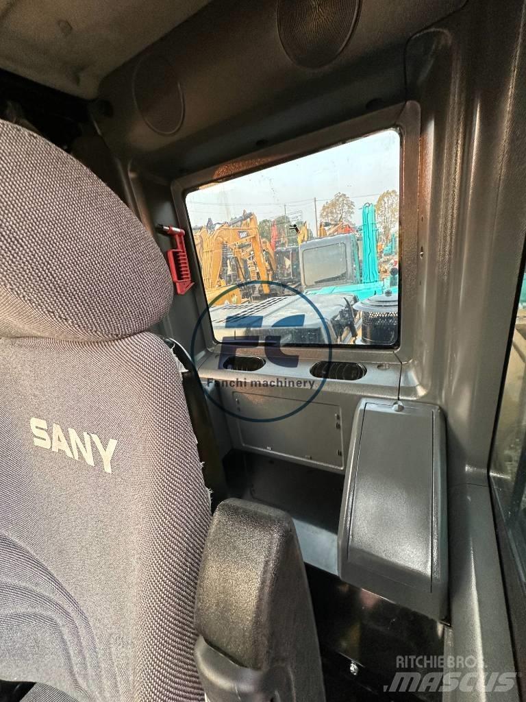 Sany SY 135 Pásové rýpadlá