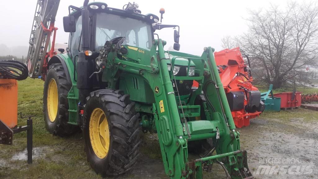 John Deere 6110 R Traktory