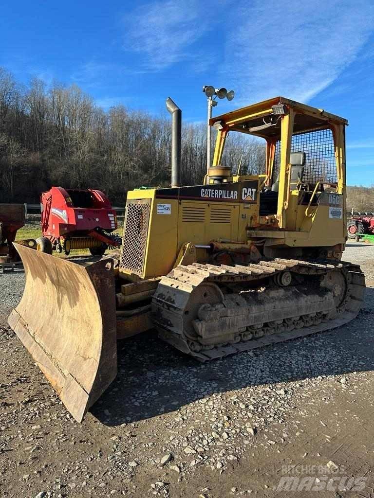 CAT D5C Pásové dozéry