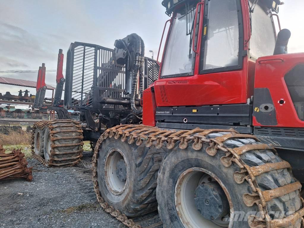 Komatsu 895 Lesné traktory