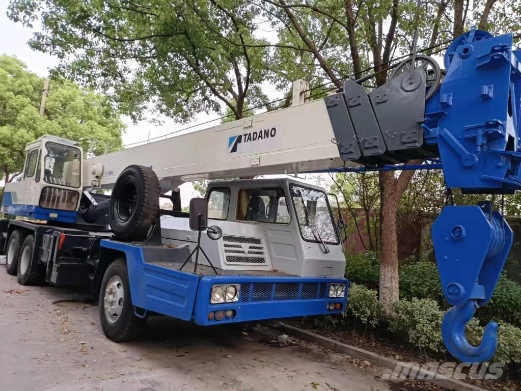 Tadano TL300E Univerzálne terénne žeriavy