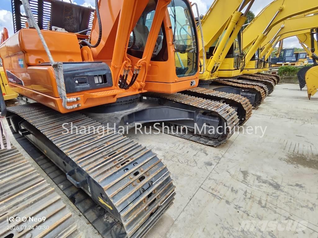 Doosan 225-7 Pásové rýpadlá