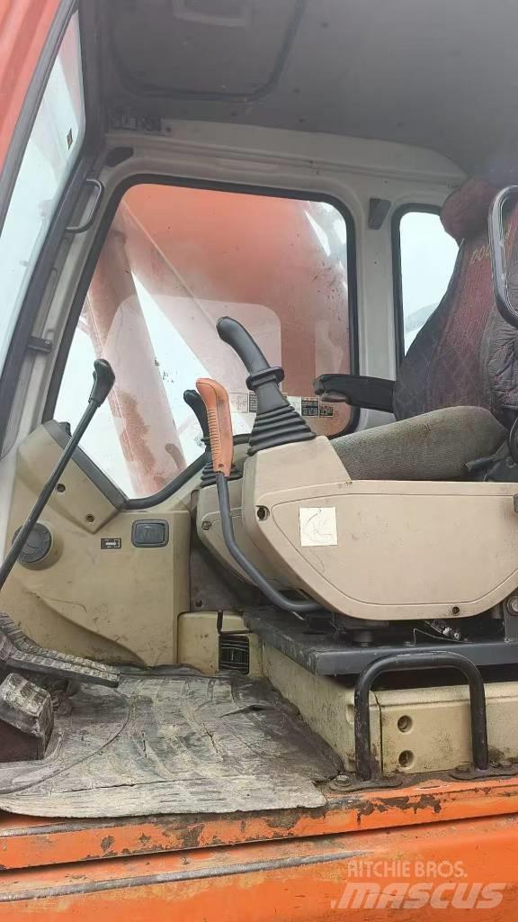Doosan DH 225 LC-7 Pásové rýpadlá