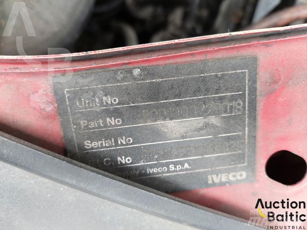 Iveco 50C18 Plošinové nákladné automobily/nákladné automobily so sklápacími bočnicami