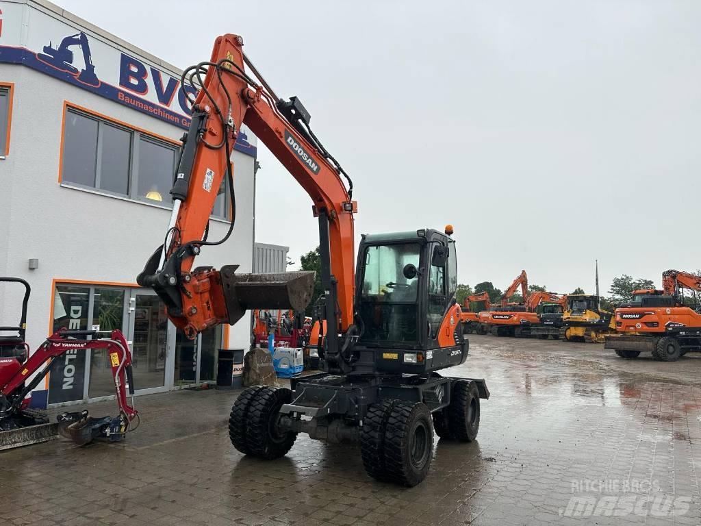 Doosan DX 57 W-5 Kolesové rýpadlá