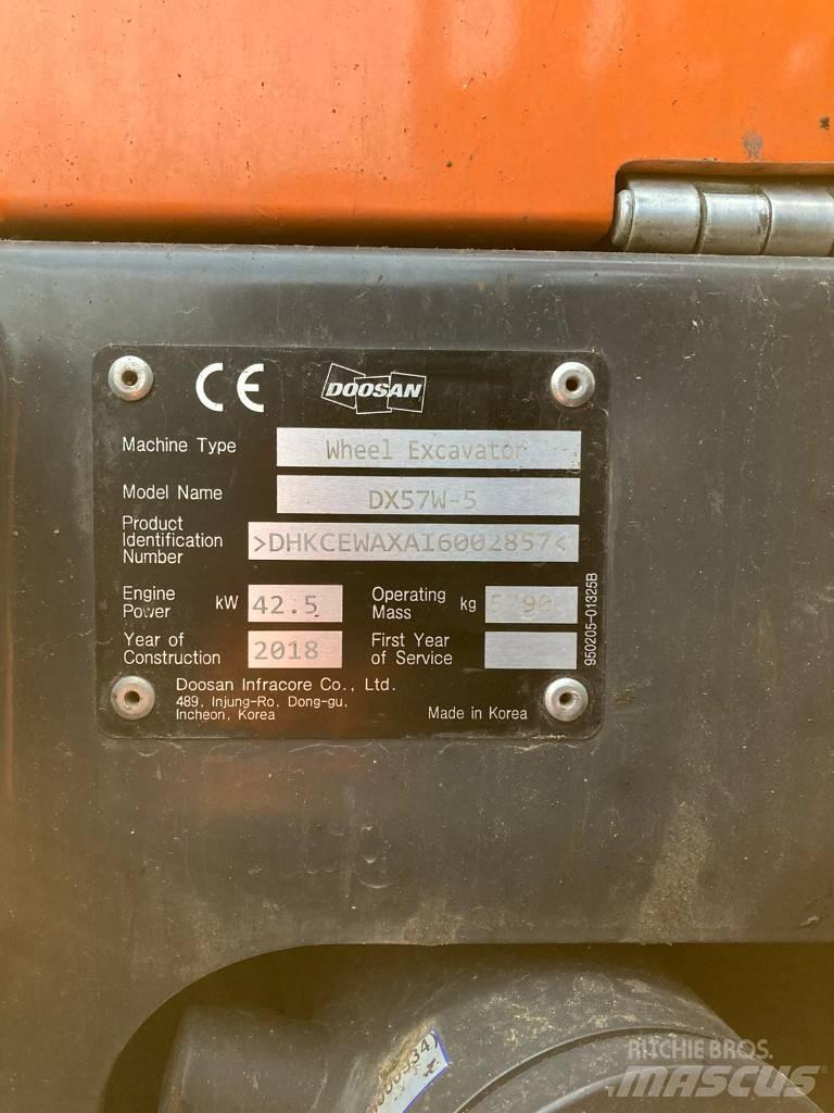 Doosan DX 57 W-5 Kolesové rýpadlá