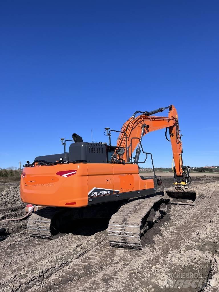 Doosan DX255 LC-7 Pásové rýpadlá