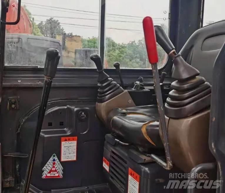 Kobelco SK50SR Pásové rýpadlá