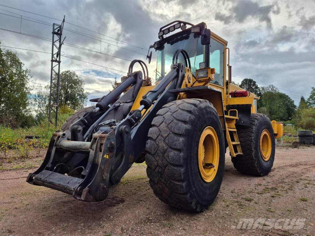 Volvo L 120 B Kolesové nakladače