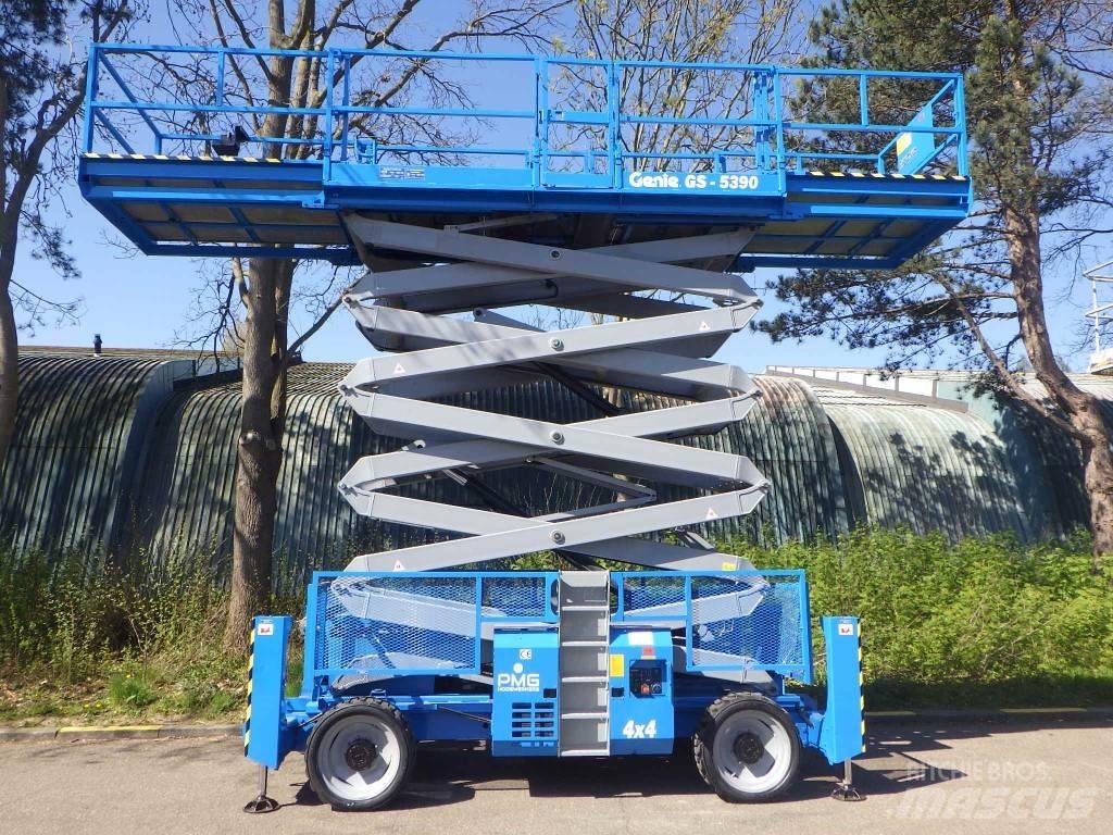 Genie GS5390RT Nožnicové zdvíhacie plošiny