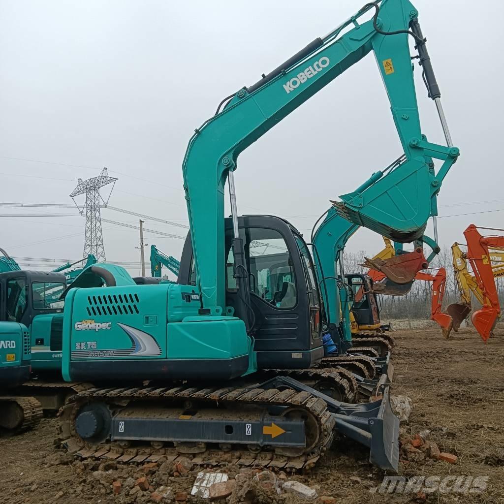 Kobelco SK75-8 Midi rýpadlá 7 t - 12 t