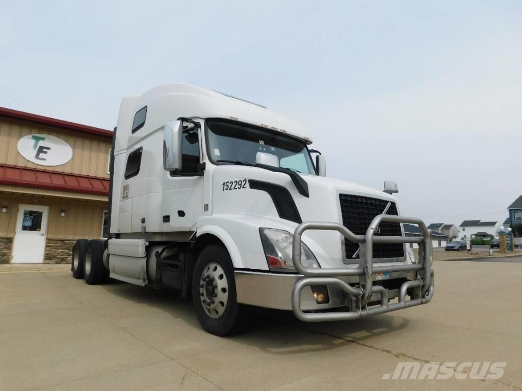 Volvo VNL Ťahače