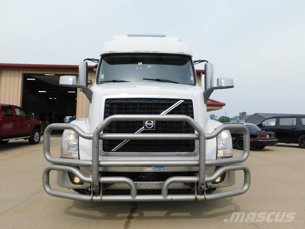 Volvo VNL Ťahače