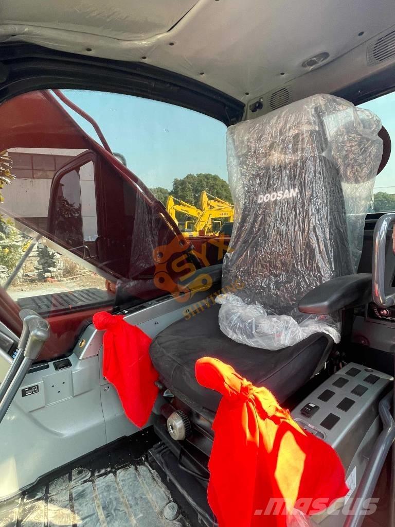 Doosan DX 225 LC Pásové rýpadlá