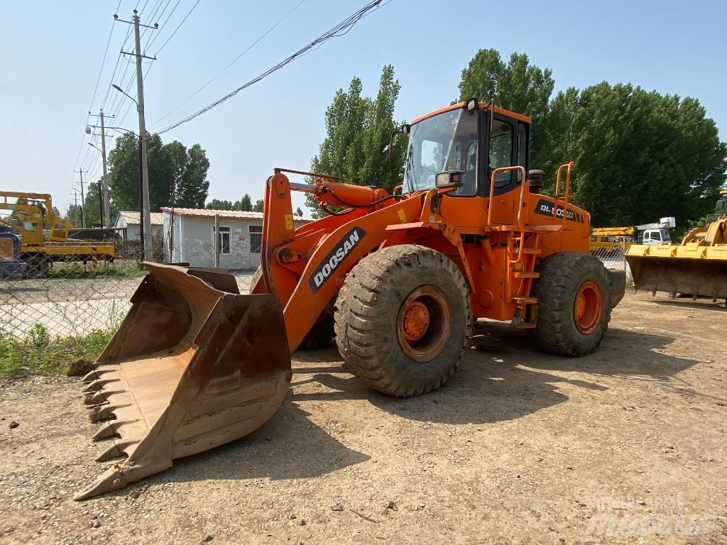 Doosan DL503 Rýpadlo-nakladače