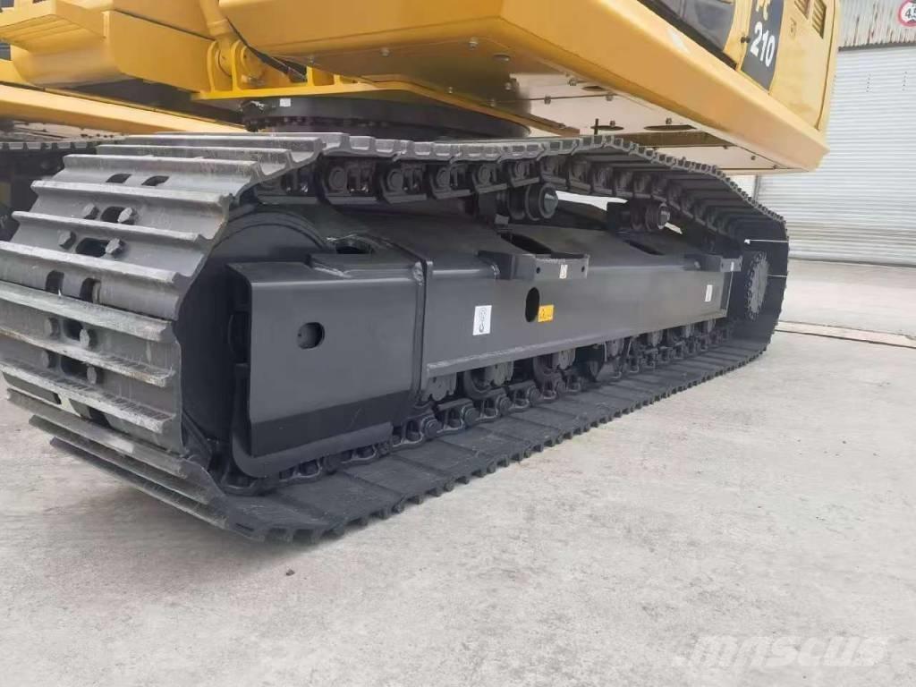 Komatsu PC 210 Pásové rýpadlá