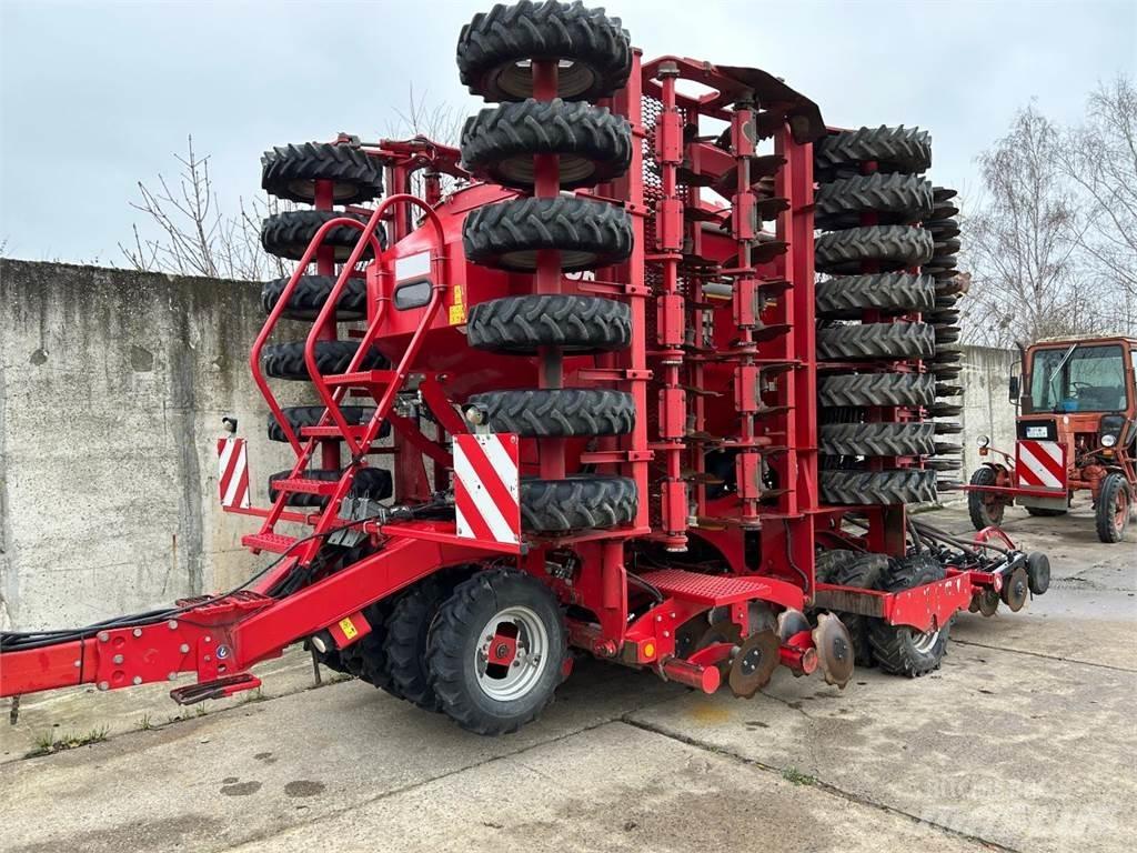 Horsch Pronto 8 DC Kombinované sejačky