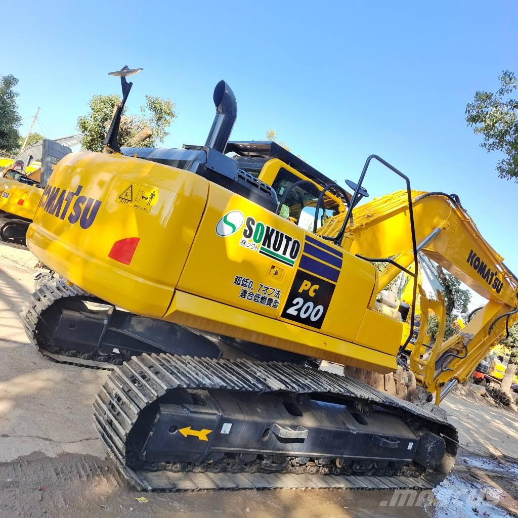 Komatsu PC 200-8 Pásové rýpadlá