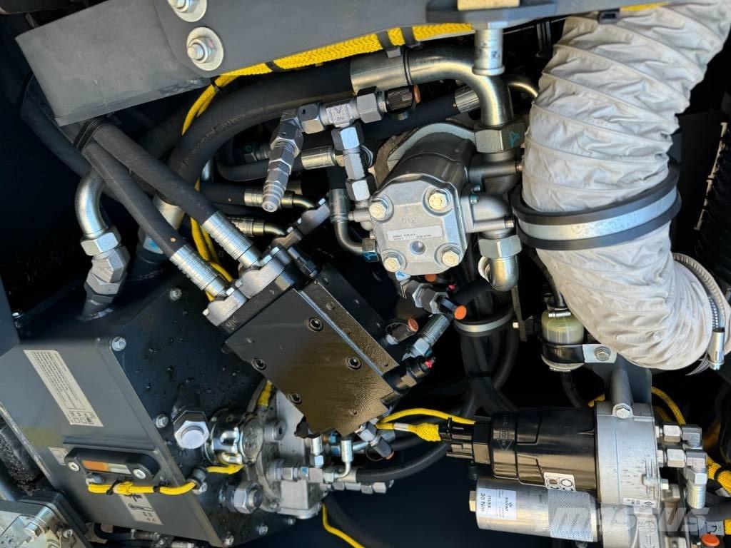 Bomag BF 300 C-2 Finišéry