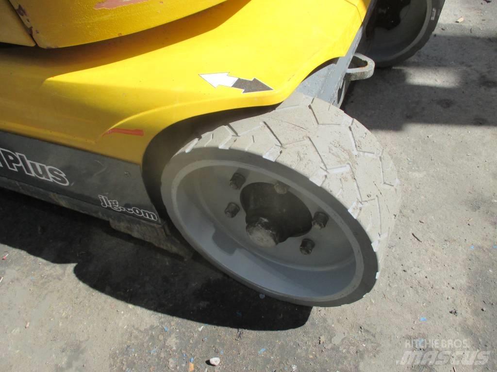 JLG Toucan 12 E Plus Kĺbové plošiny