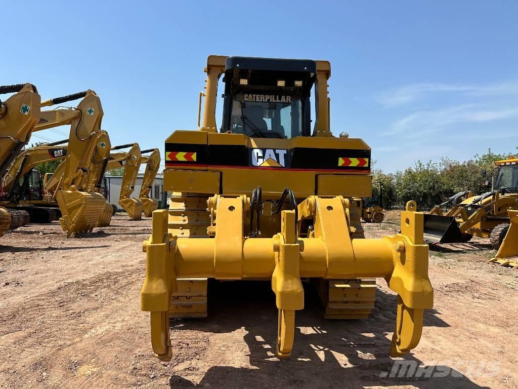 CAT D8R Pásové dozéry