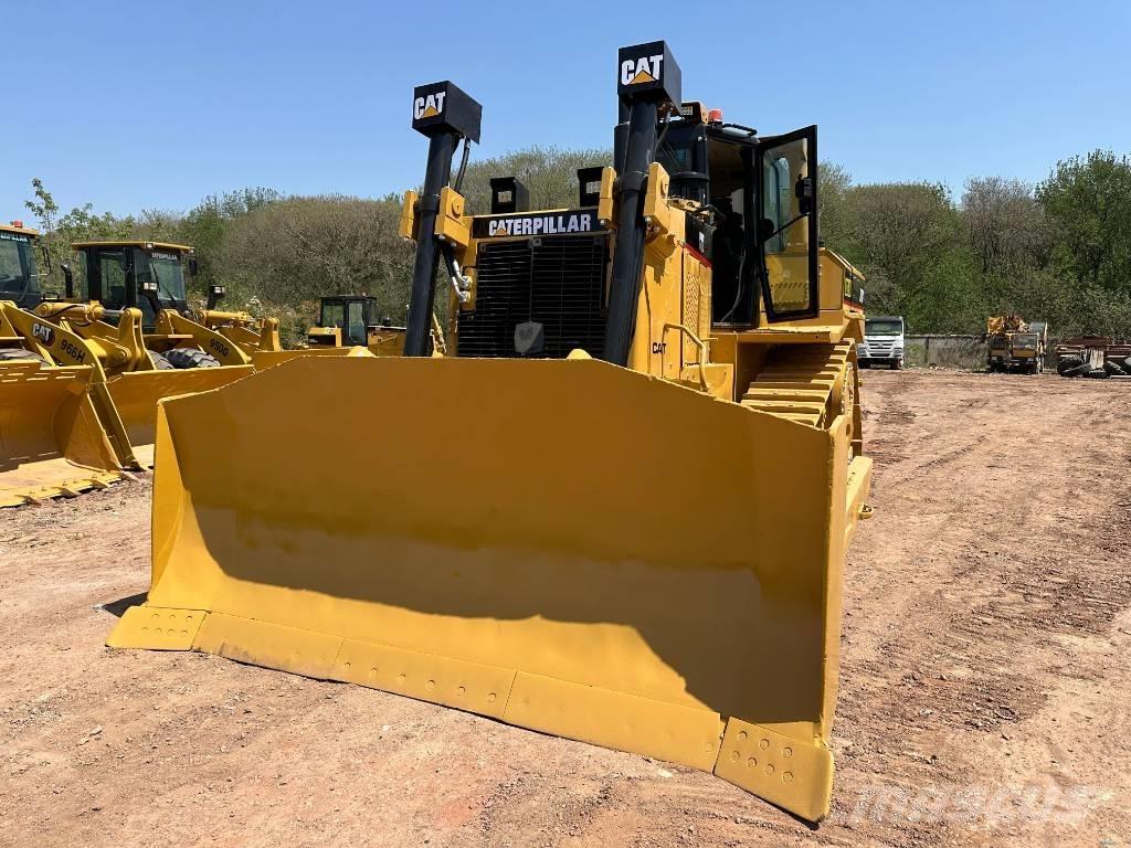 CAT D8R Pásové dozéry