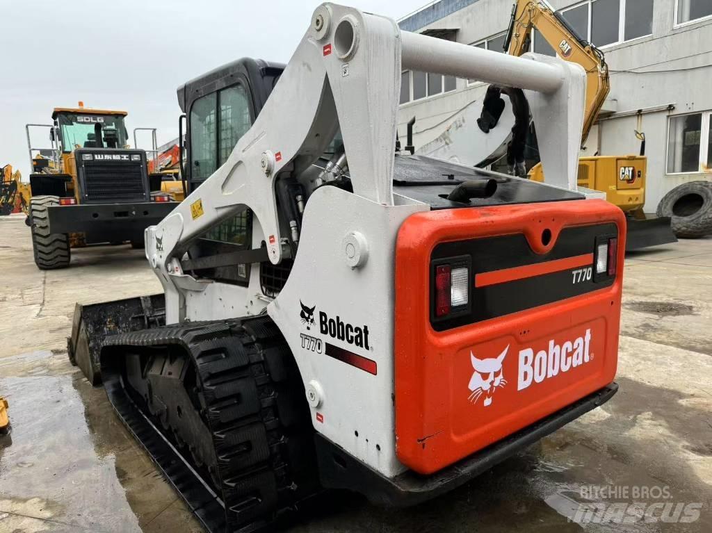 Bobcat T770 Šmykom riadené nakladače