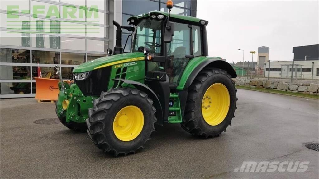 John Deere 6120m Traktory