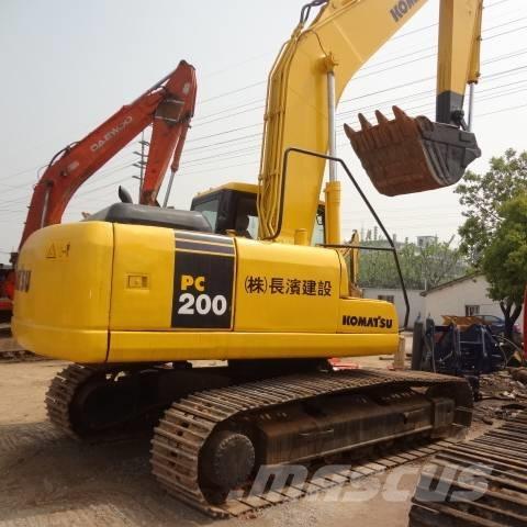 Komatsu pc200-7 Pásové rýpadlá