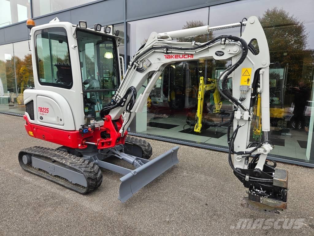 Takeuchi TB 225 Mini rýpadlá < 7t