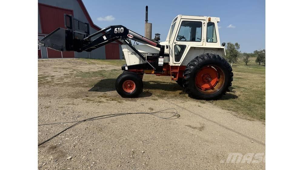 CASE 1070 Traktory