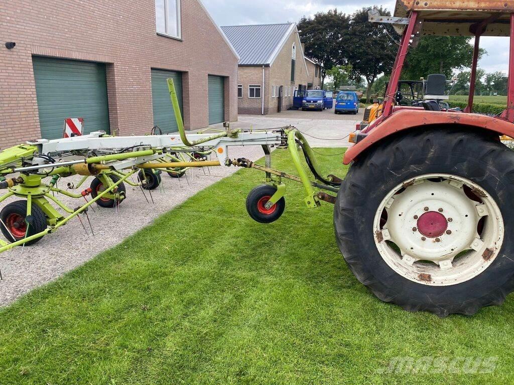 CLAAS volto 1050t Obracače a zhrabovače sena