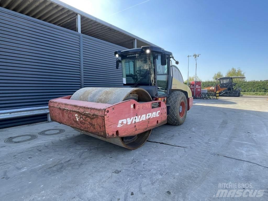 Dynapac CA5000D Ťahačové valce