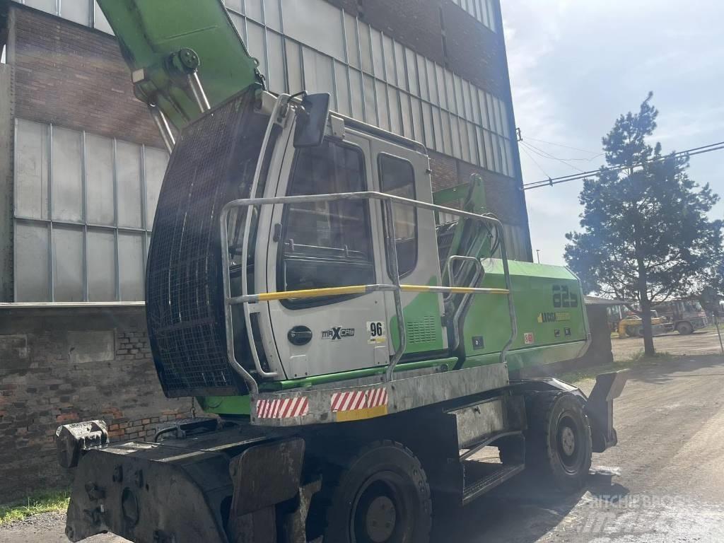 Sennebogen 825M K13 Stroje pre manipuláciu s odpadom