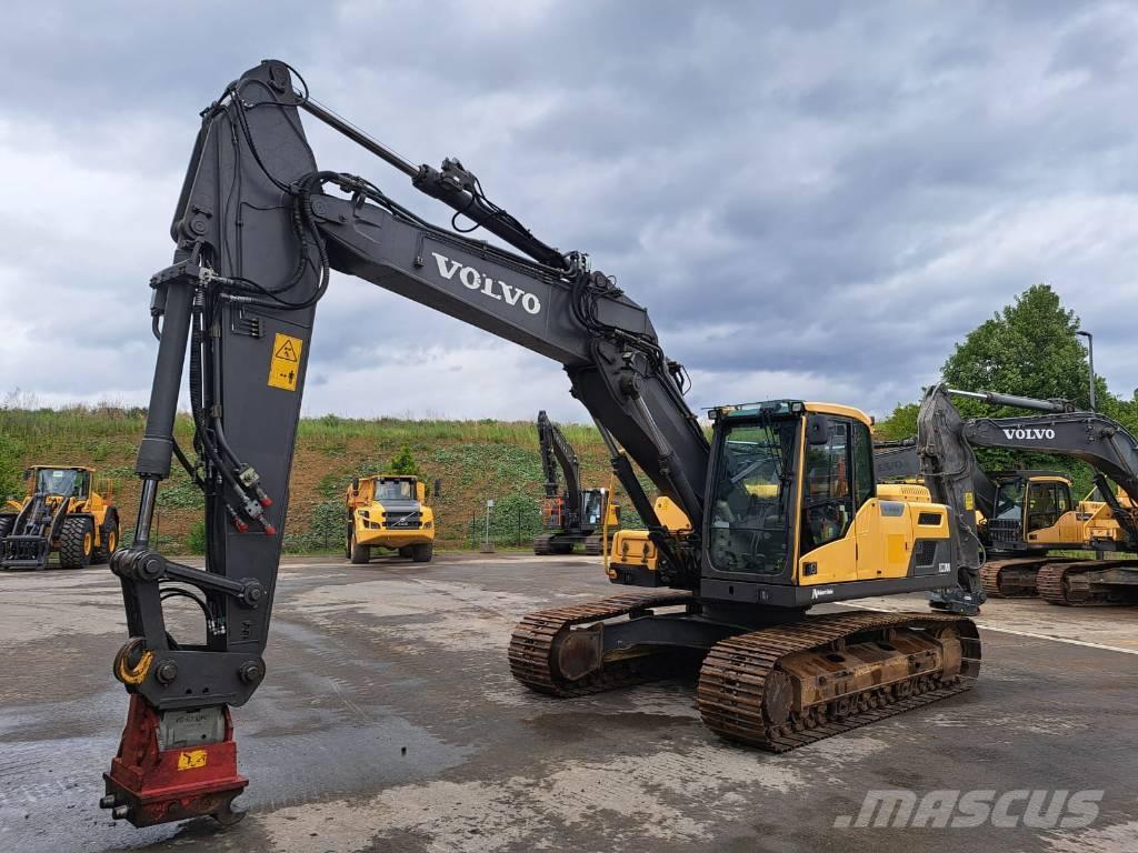 Volvo EC 220 DL Pásové rýpadlá