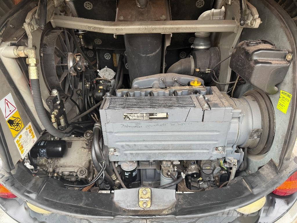 Atlas AR 80 Kolesové nakladače