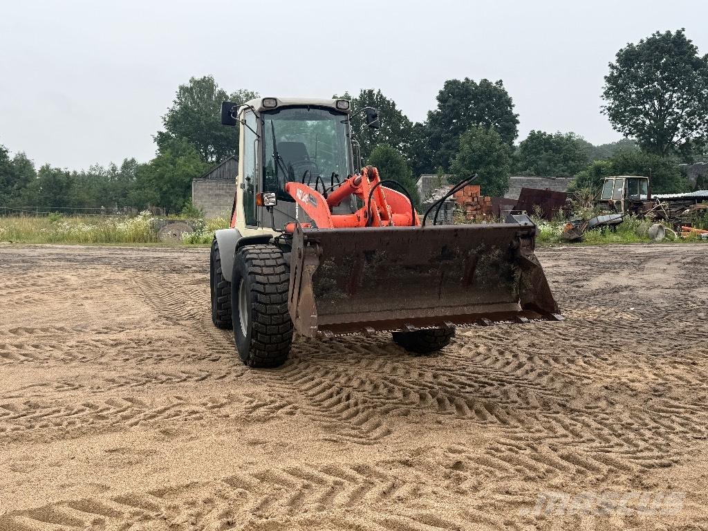 Atlas AR 80 Kolesové nakladače