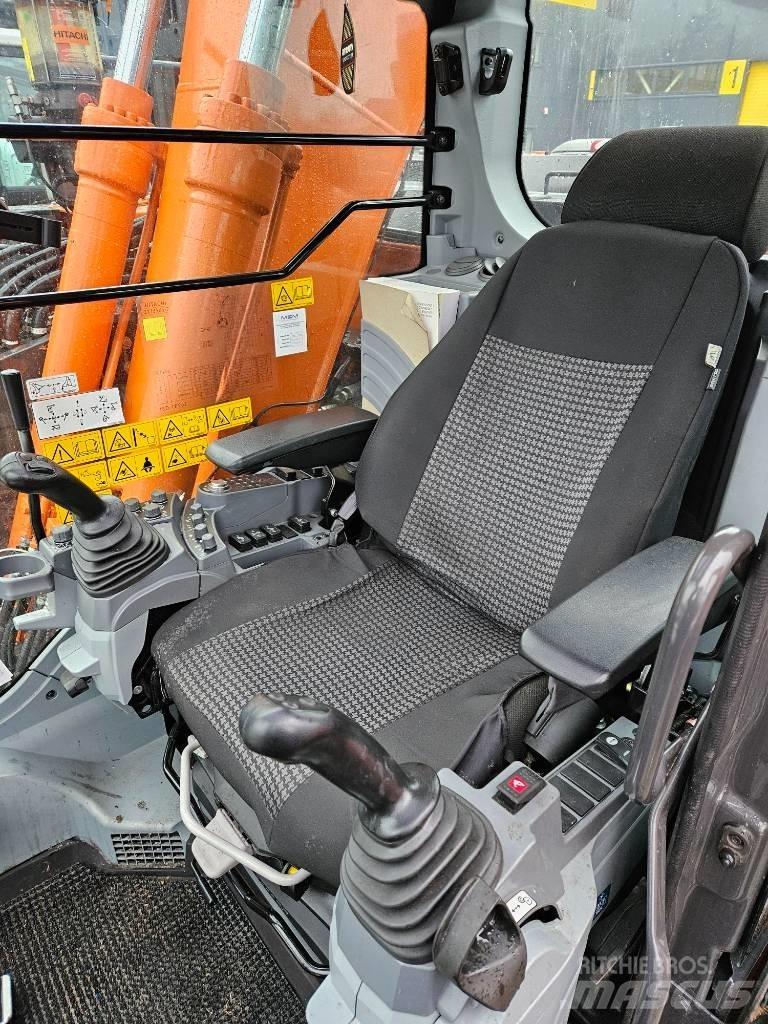 Hitachi ZX 135 US-7 Pásové rýpadlá