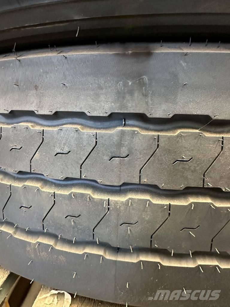 Goodyear 245/70R17 Pneumatiky, kolesá a ráfiky