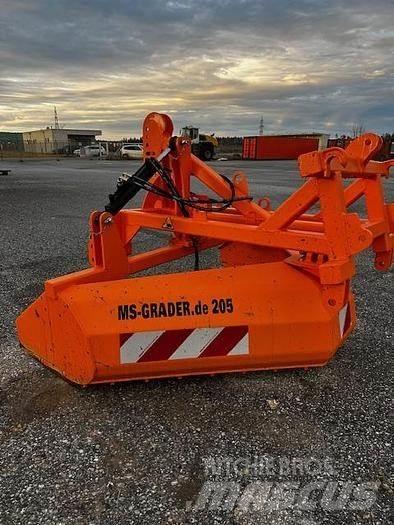 MS Grader 205 K Grejdery