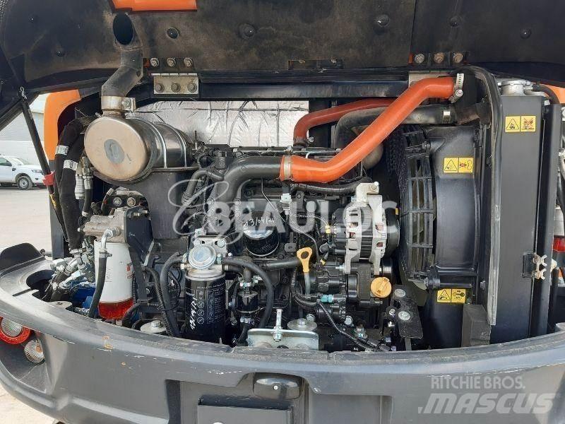Doosan DX 57 W Kolesové rýpadlá