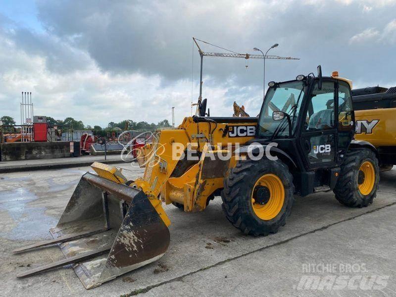 JCB 533-105 Teleskopické manipulátory