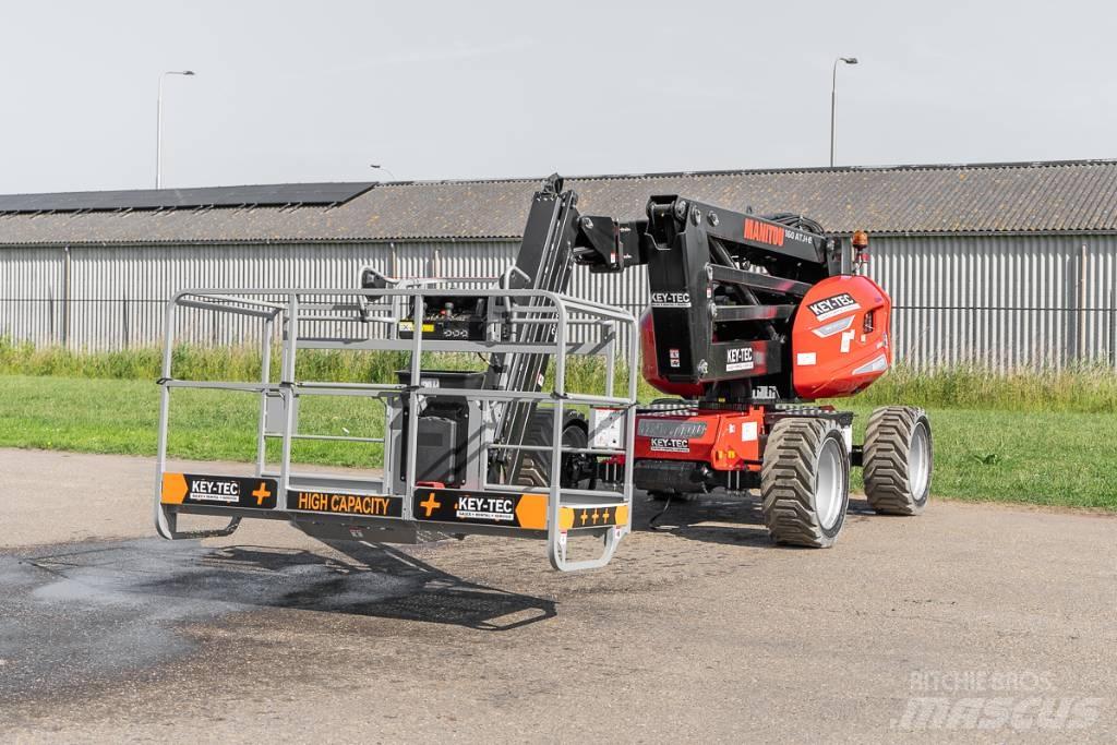 Manitou 160 ATJ+ e Kĺbové plošiny