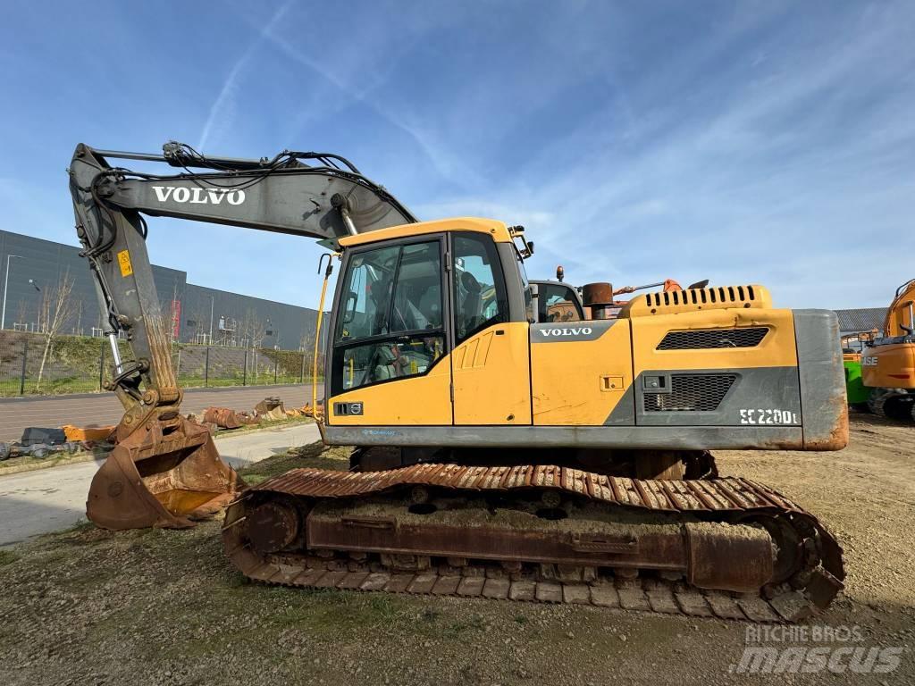 Volvo EC220DL Pásové rýpadlá