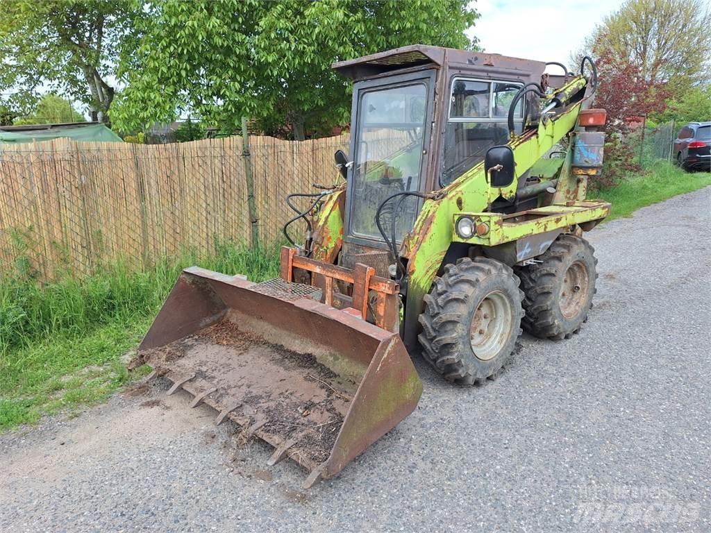  UNC 060 4X4 Stavebníctvo - ostatné