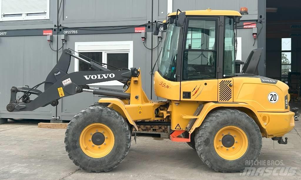 Volvo L 35 G Šmykom riadené nakladače