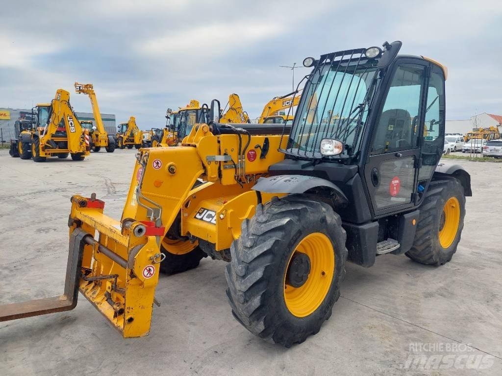 JCB 535-95 Teleskopické manipulátory